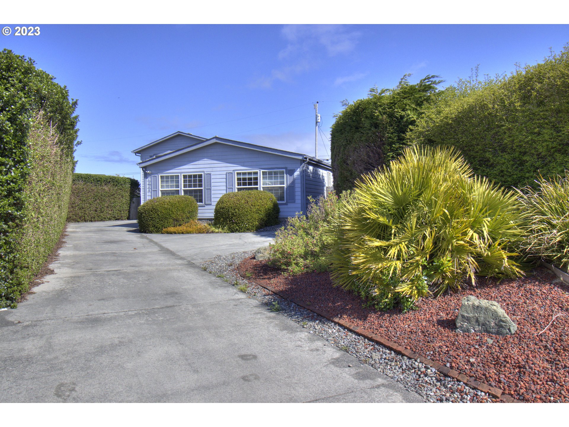 1229 ROWLAND LN Gold Beach, Brookings Home Listings - Pacific Coastal Real Estate