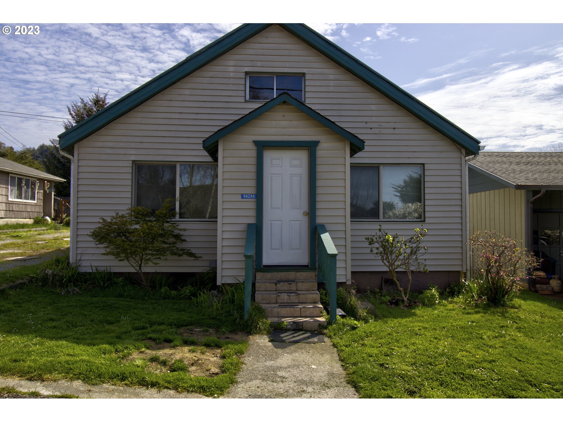 94244 2ND ST Gold Beach, Brookings Home Listings - Pacific Coastal Real Estate