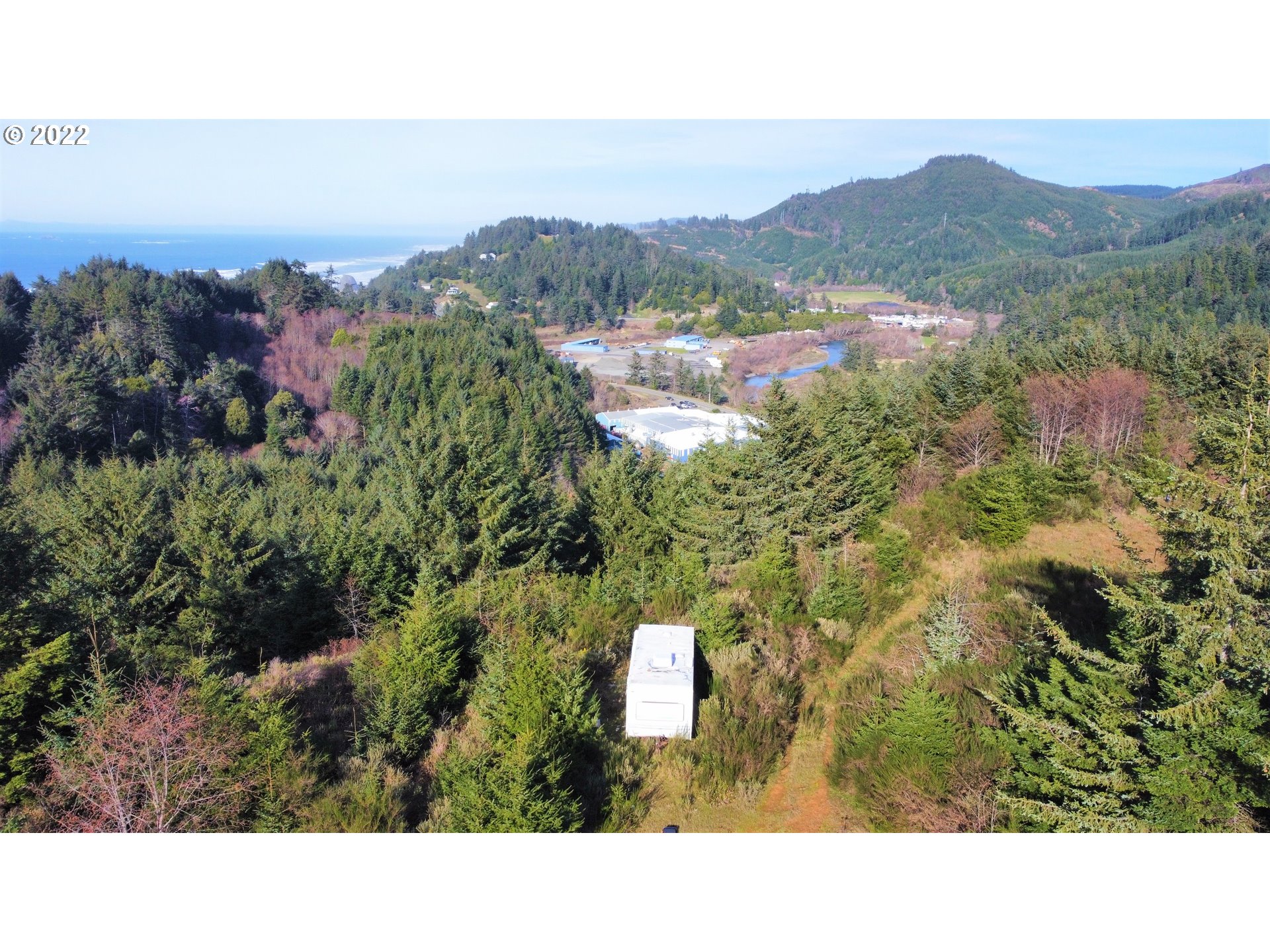  Mill Stream RD Gold Beach, Brookings Home Listings - Pacific Coastal Real Estate